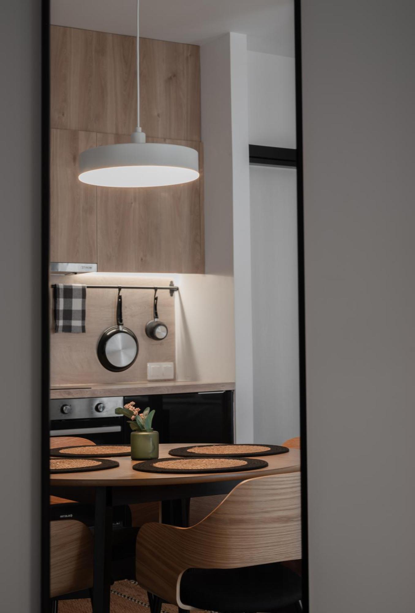 Alyvia Central Apartment 1 Janina Zewnętrze zdjęcie